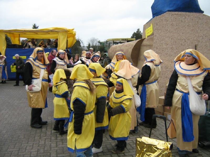 008Rosenmo .jpg - Ob das hilft ?